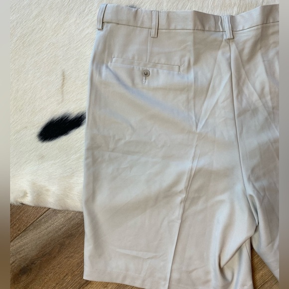 Haggar Cool 18® Pro performance khaki Shorts - Picture 10 of 12